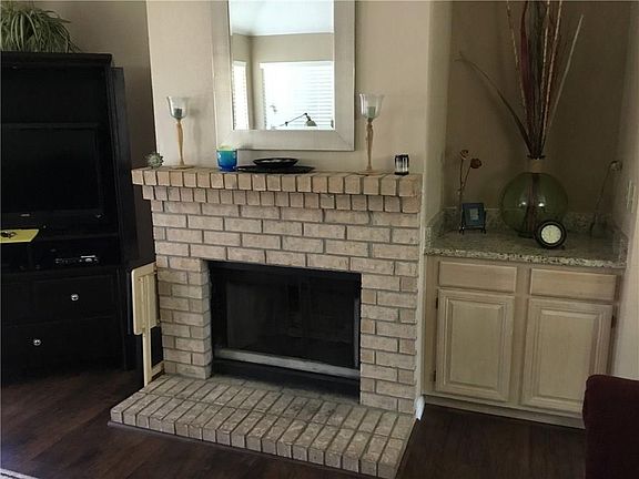 4th image of 5907 Woodoak Dr