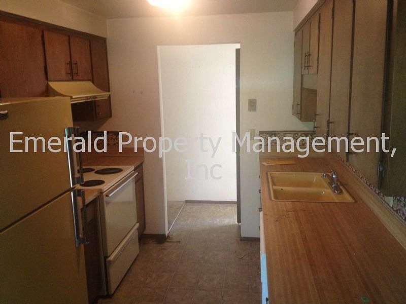 2nd image of 578 64th St