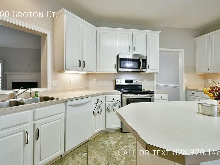 200 Groton Ct — Photo 19