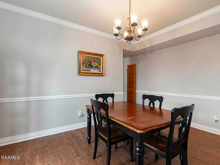 211 Ursuline St — Photo 11