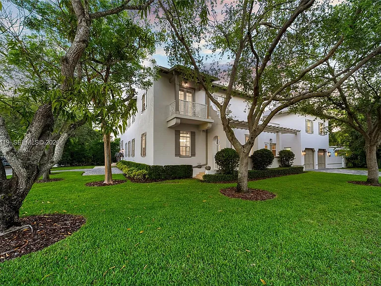 7745 SW 54th Ave — Photo 38