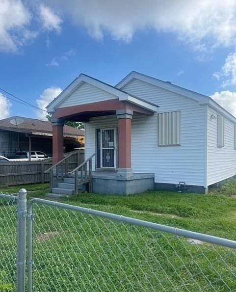 1st image of 7607 Lacombe St