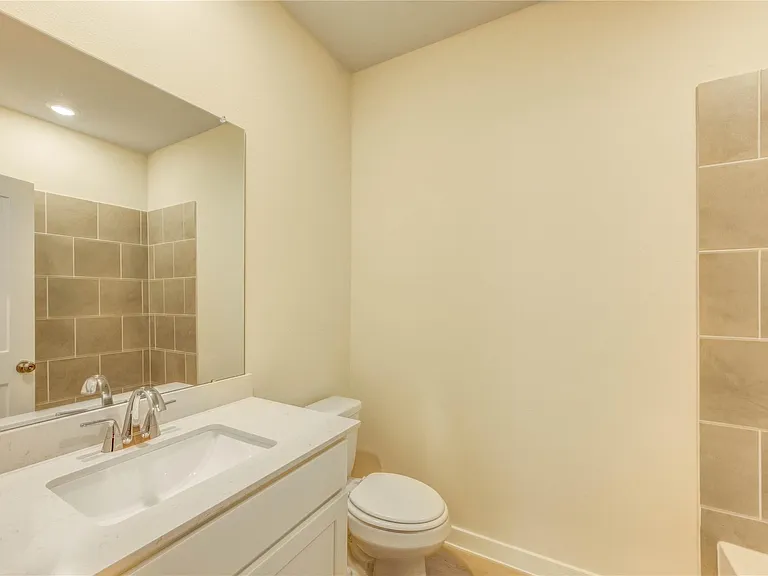21526 George Wayne Way — Photo 19