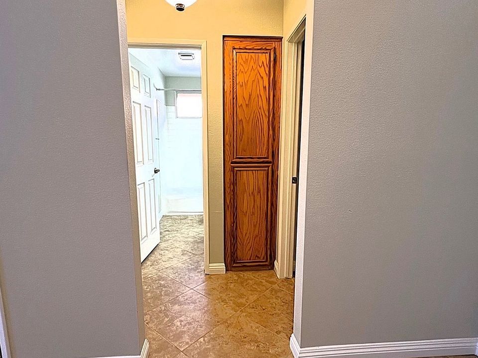 1st image of 2682 Alegre Ave