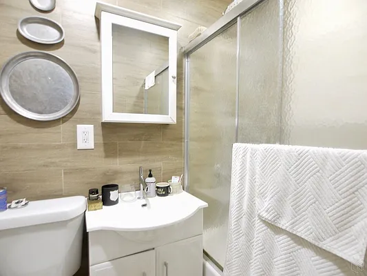 Rented by Halstead Real Estate | media 15