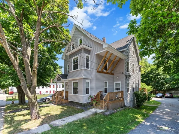 102-104 Pleasant St, Leominster, MA 01453