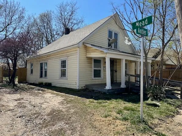 729 E Antler Ave, Wichita, KS 67211