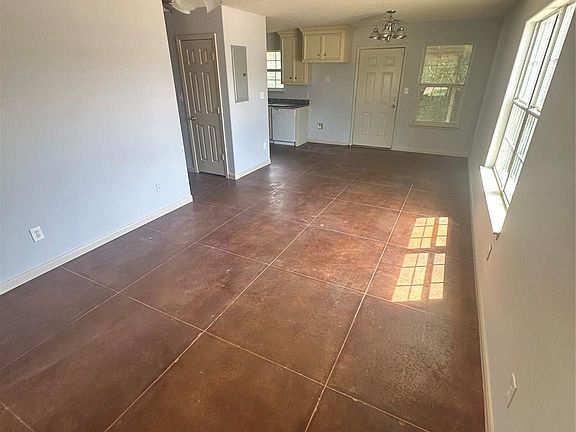 2nd image of 104 Lindley St Unit A