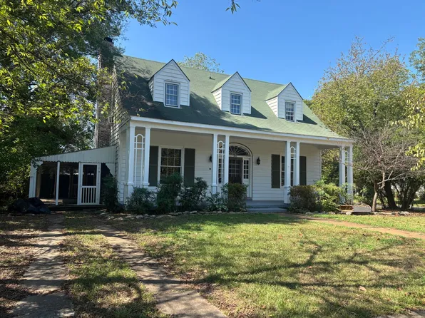 204 S 6th St, Batesville, AR 72501
