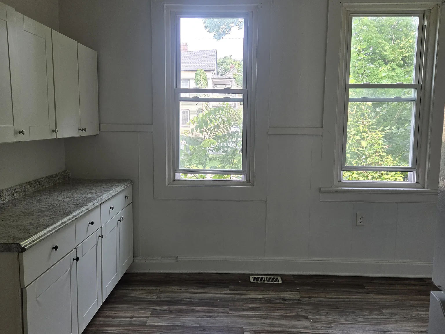 148 Mansion St — Photo 1