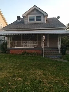13800 Thornhurst Ave photo 1