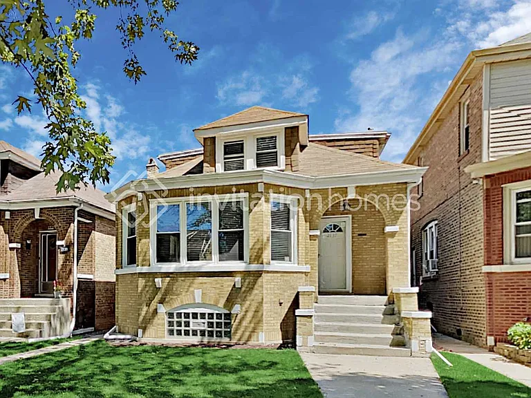 2137 N 75th Ct — Photo 1