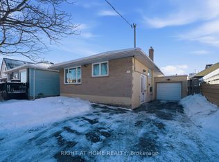 708 Carnegie Ave, Oshawa, ON L1G 4R6