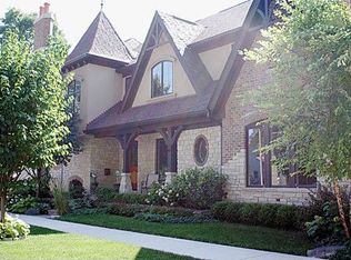 594 S Prospect Ave, Elmhurst, IL