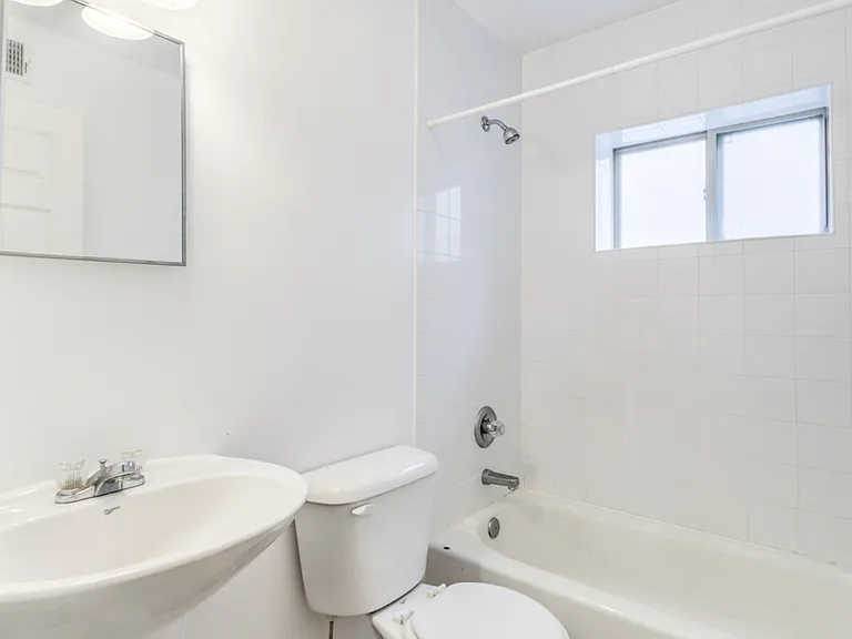 3850 Park Ave — Photo 23