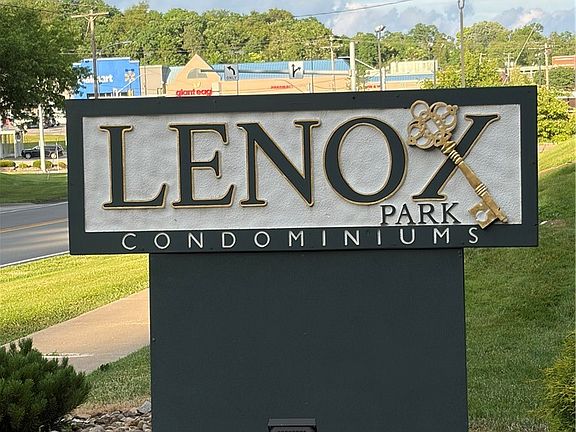 3rd image of 2106 Lenox Dr