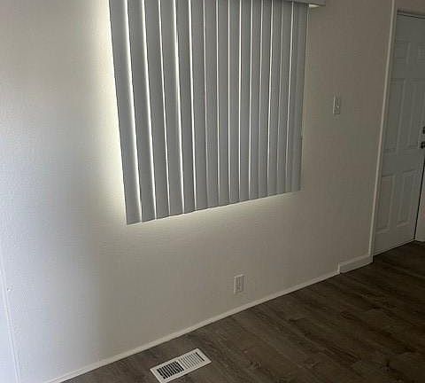 4th image of 2420 7th St