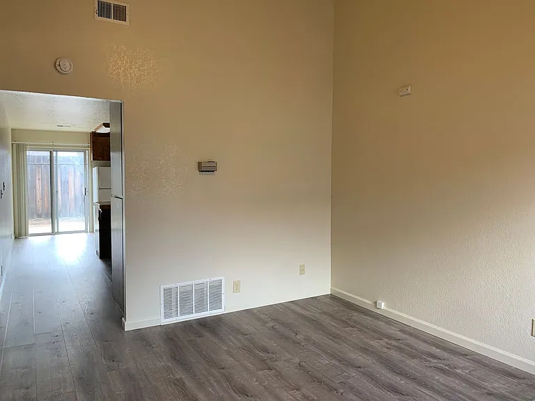 Highland 1591 — Photo 5