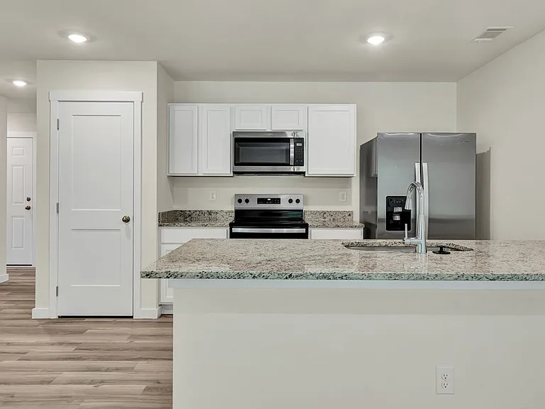 627 Fox Den Cir — Photo 4