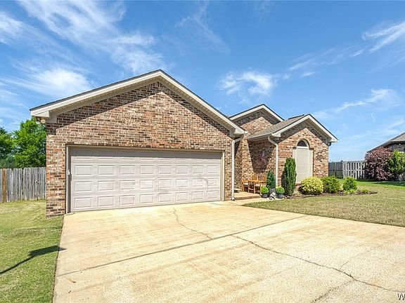 2nd image of 6501 Julia Pearl Ln
