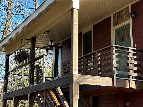 Front porch with stairs.