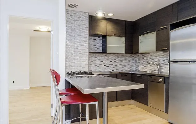 Rented by Compass | media 10