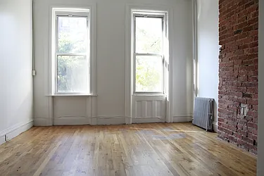 Rented by Rennit Inc.