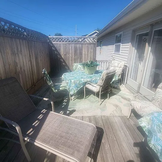 Delta Dr — Photo 12