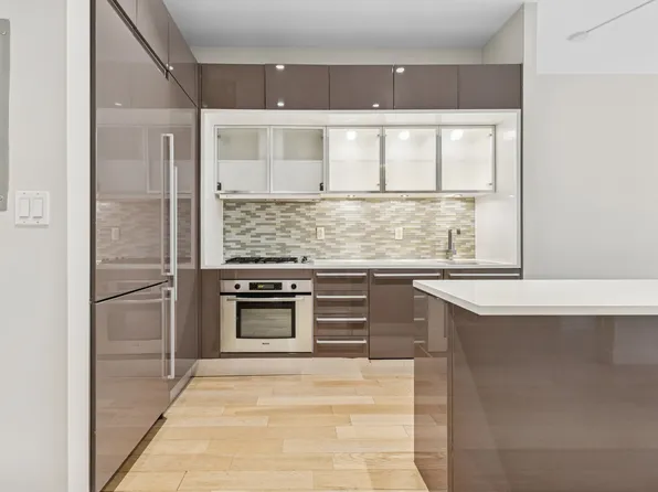 75 Wall Street image 9 of 10