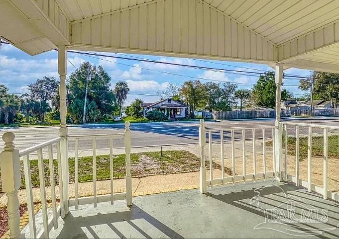 1st image of 502 S Navy Blvd