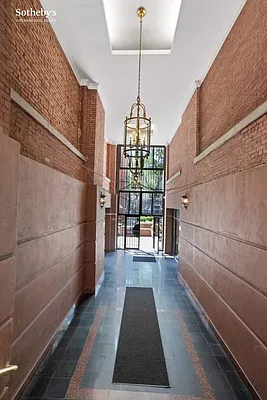 Sold by Sotheby's International Realty | media 22