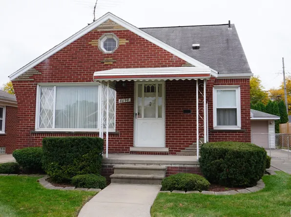 8098 Sunburst St, Center Line, MI 48015