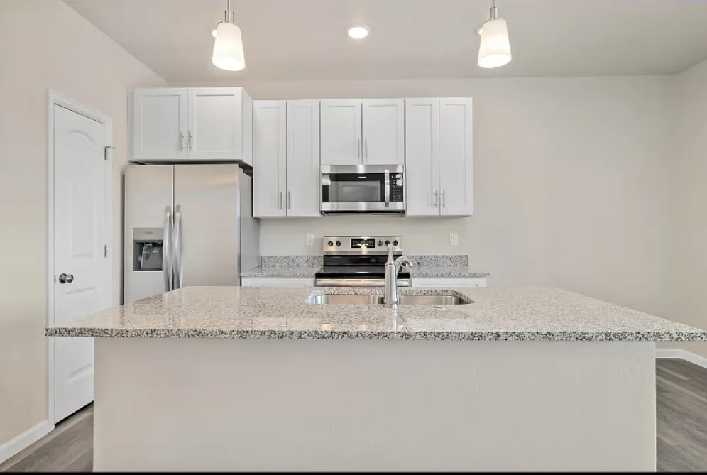 1545 Richard Martin Drive - 201 — Photo 3