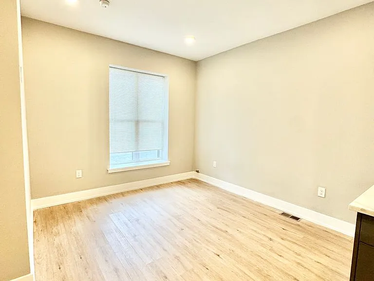 937 N 29th St. - DPD 1412 — Photo 20
