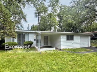 8313 Woodhurst Dr, Saint Louis, MO 63134