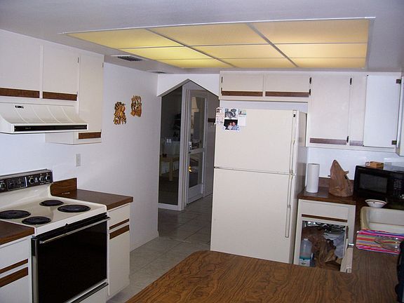 4th image of 1311 Santiago Ct