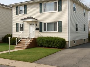 467 Hobson Ave, Saddle Brook, NJ 07663