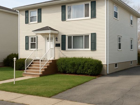 467 Hobson Ave