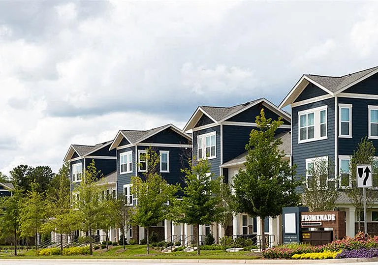 Promenade at Newnan Crossing — Photo 33