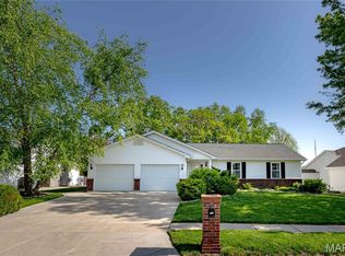 319 Santa Fe Trail Dr, Saint Peters, MO 63376