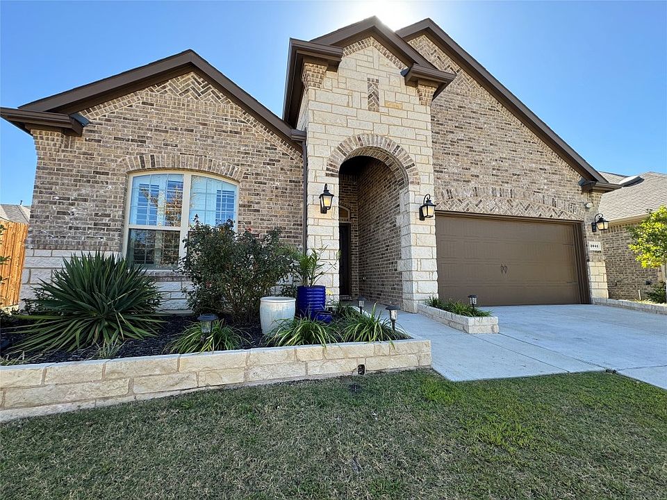 1st image of 2041 Tahoka Ln