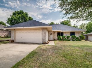10 Vermont Ave, Midlothian, TX 76065