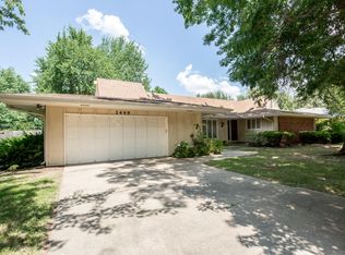 2449 E Cambridge St, Springfield, MO 65804