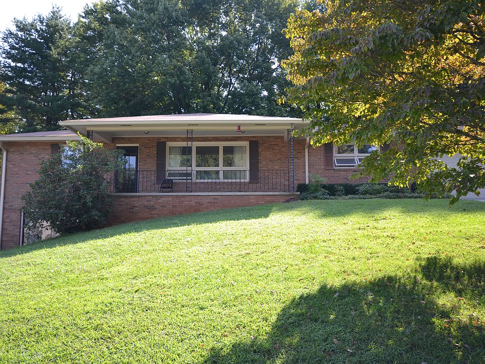 1st image of 391 Wayside Ln