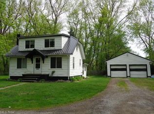 1042 W 57th St, Ashtabula, OH 44004