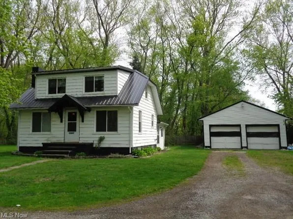 1042 W 57th St, Ashtabula, OH 44004