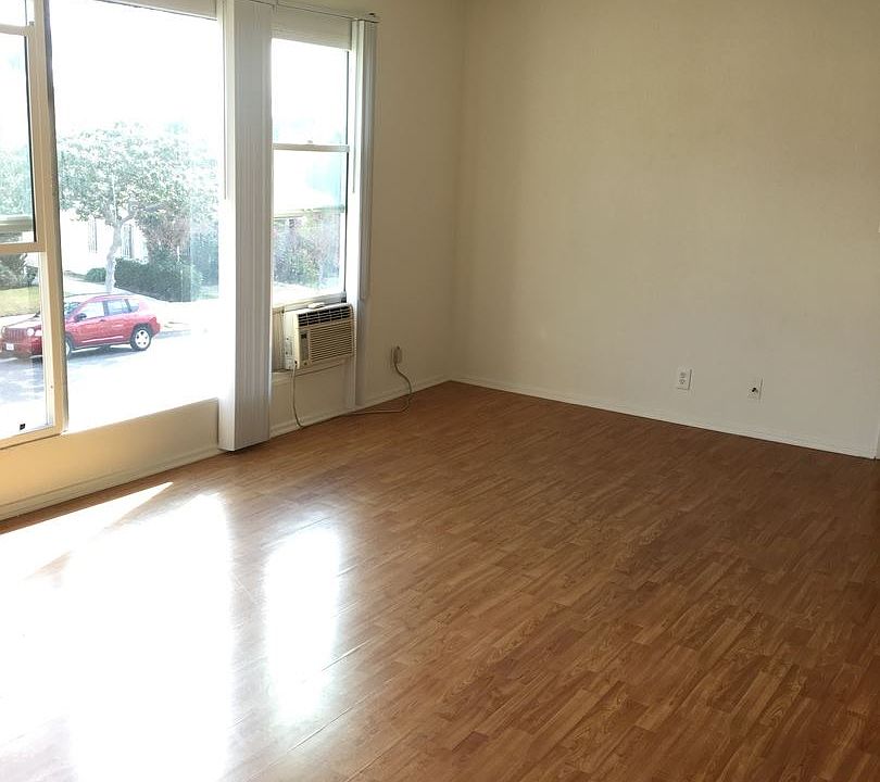 1st image of 1415 Cardiff Ave APT 04
