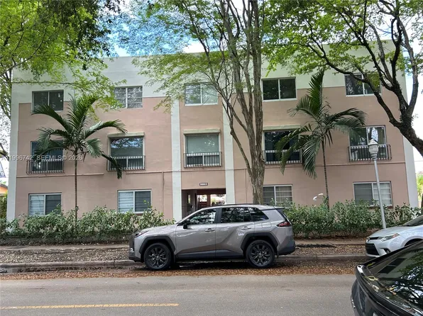 1110 Salzedo St APT 2C, Coral Gables, FL 33134