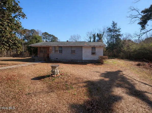 139 Stage Rd, Carthage, NC 28327