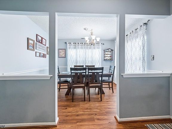 3rd image of 128 Arbor Way